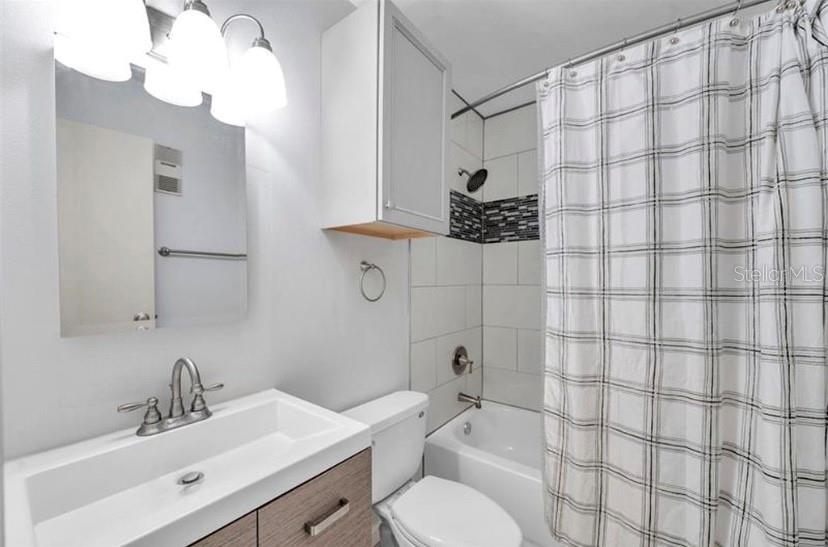 WINDJAMMER CONDO - Residential