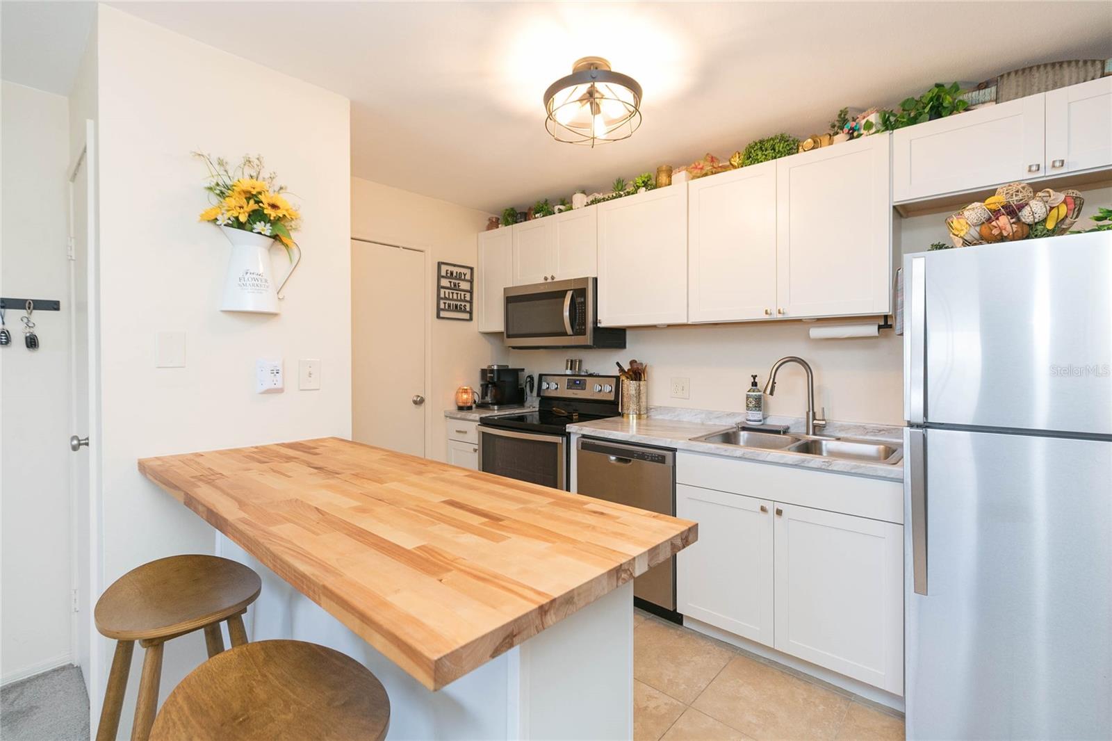 WINDJAMMER CONDO - Residential