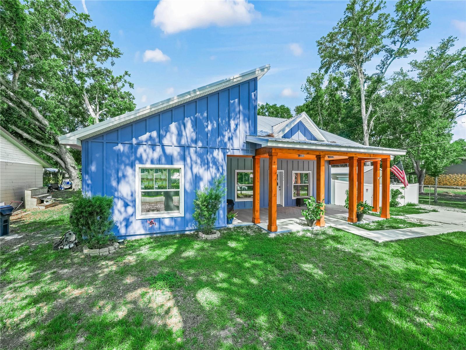 7714 CHASE ROAD