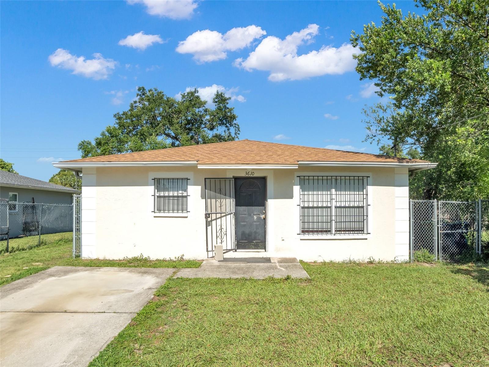 Welcome to this 3-bedroom, 2-bathroom block home located in the heart of Tampa. Offering approximately 1,200 square feet of living space, this home features a practical layout with a dedicated dining area and a spacious kitchen equipped with newer stainless steel appliances. The primary bedroom includes its own en-suite bathroom for added privacy and convenience.
This home has solid bones and several major improvements, including a brand-new roof and air conditioning system, both installed in 2024. Fresh interior paint has been added to provide a clean slate for its next owner.
Centrally located in Tampa’s Grant Park neighborhood, this property is just minutes from I-4, I-75, and the Selmon Expressway, making commuting across the Bay a breeze. It's close to downtown Tampa, Ybor City, the Florida State Fairgrounds, Hard Rock Hotel & Casino, and Port Tampa Bay. You’ll also find nearby access to McKay Bay Nature Park, local schools, and a variety of shopping and dining options.
Whether you're a first-time buyer, investor, or someone looking for a property in a prime location, this home offers an excellent opportunity in one of Tampa’s most connected areas.