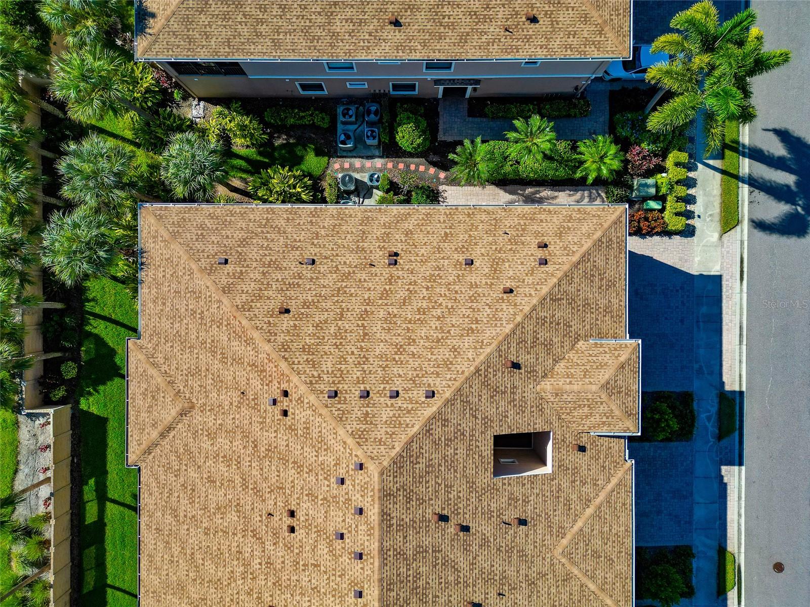 PALMA SOLA TRACE - Residential