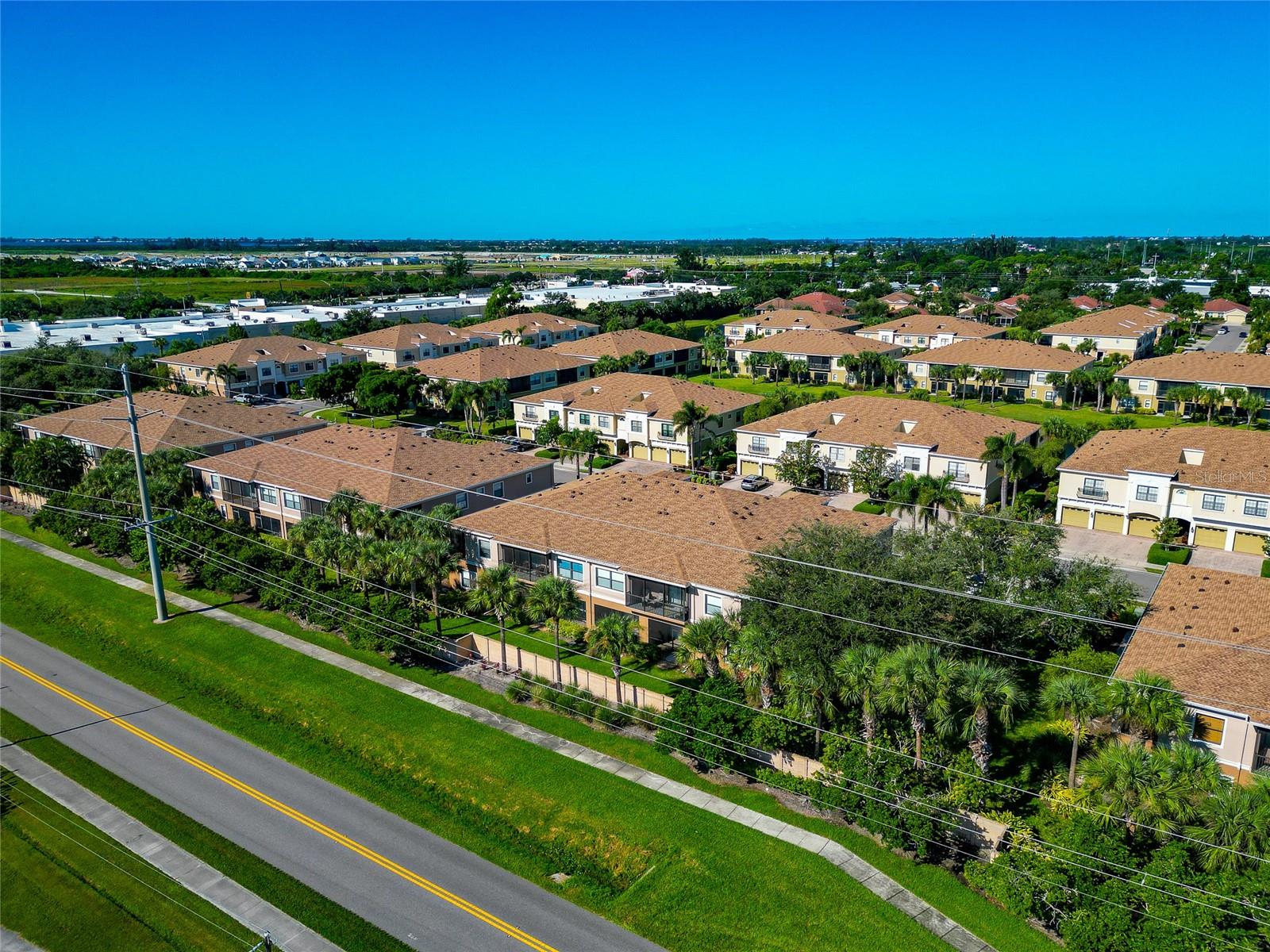 PALMA SOLA TRACE - Residential