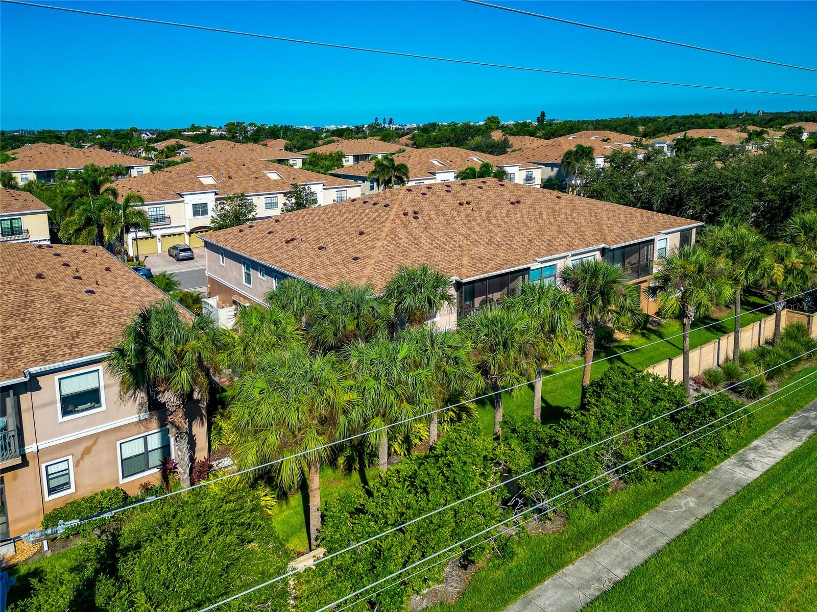 PALMA SOLA TRACE - Residential