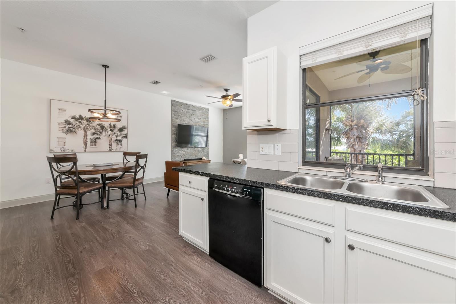 PALMA SOLA TRACE - Residential