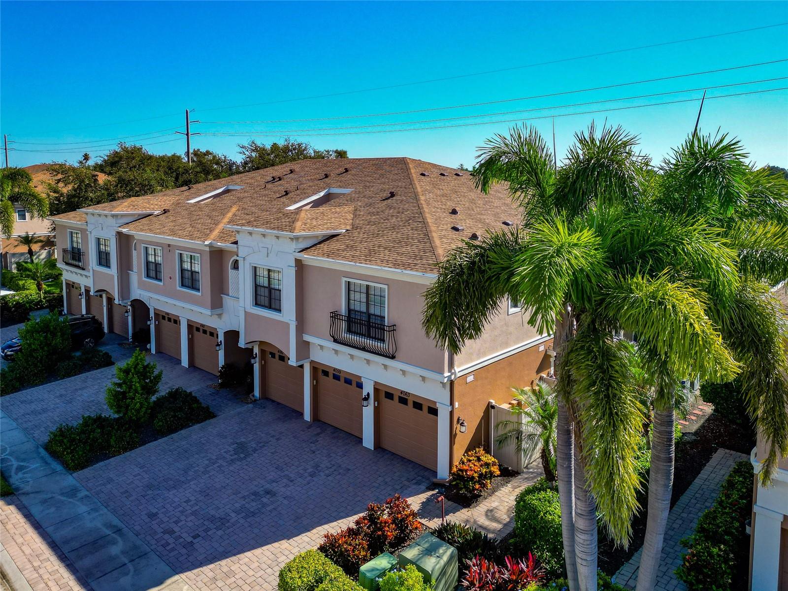 PALMA SOLA TRACE - Residential