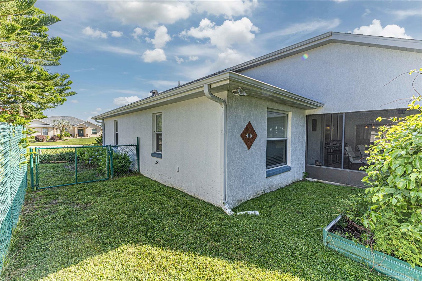 FAIRWAYS/ROLLING HILLS 01 - Residential