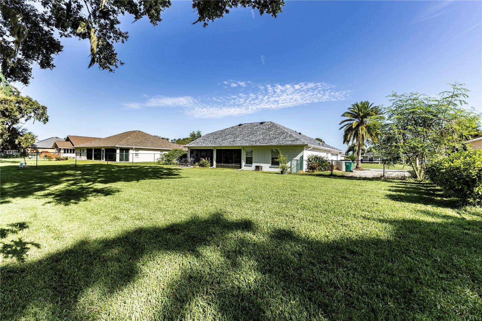 FAIRWAYS/ROLLING HILLS 01 - Residential