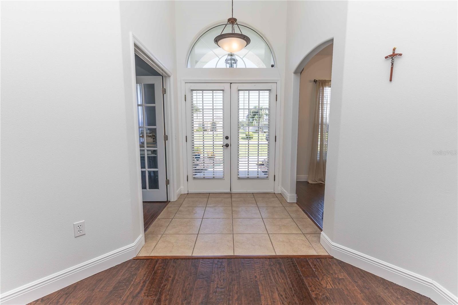 FAIRWAYS/ROLLING HILLS 01 - Residential