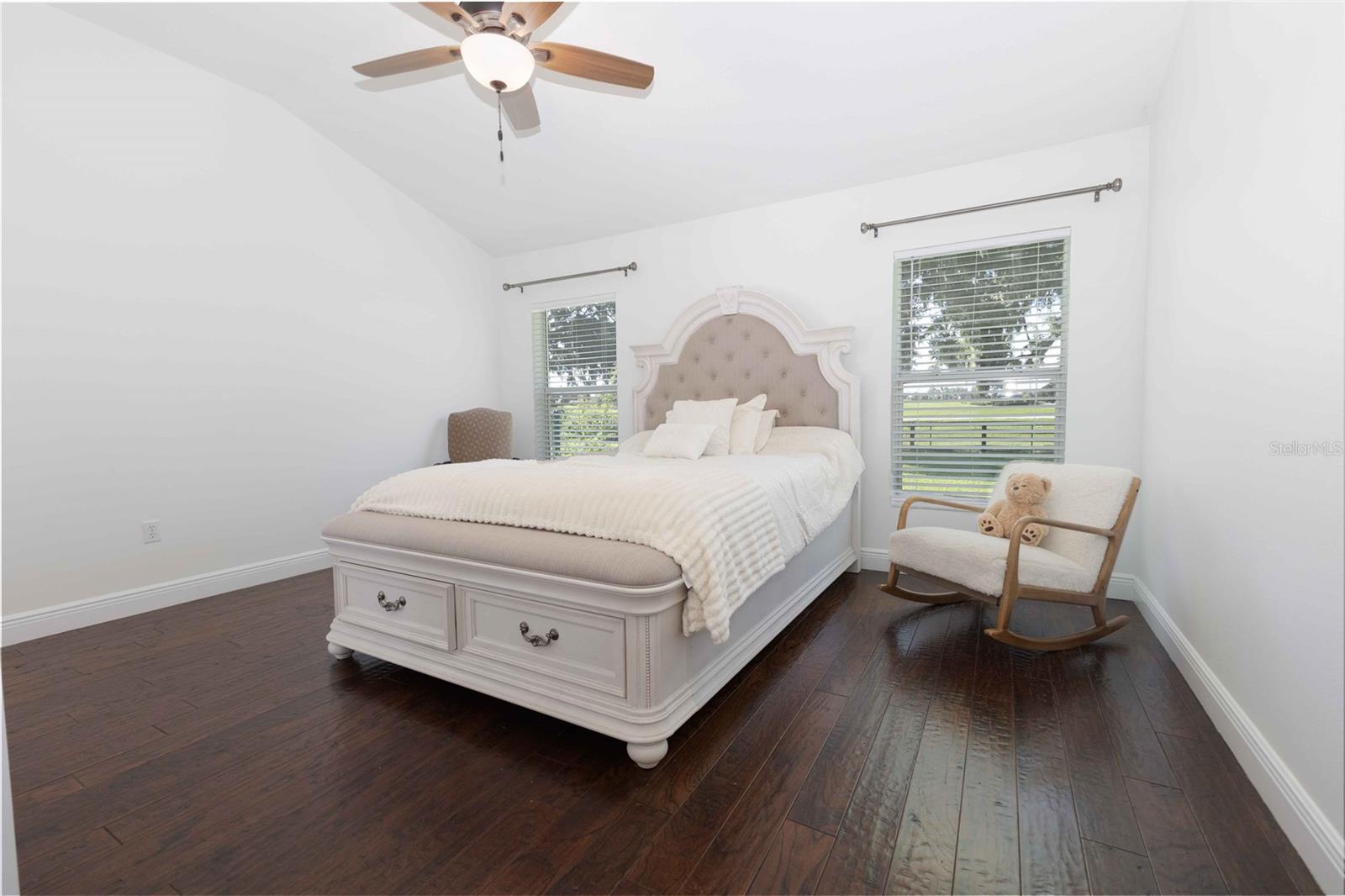 FAIRWAYS/ROLLING HILLS 01 - Residential