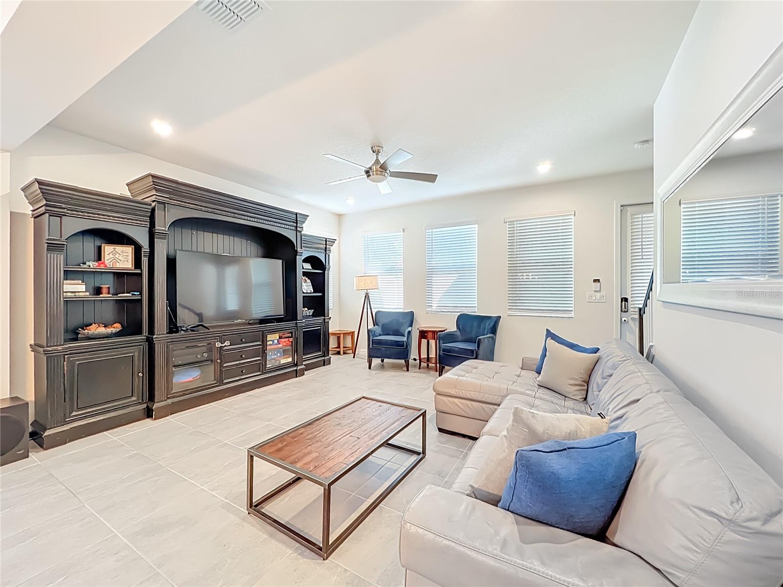 HAWKSMOOR PH 3 - Residential