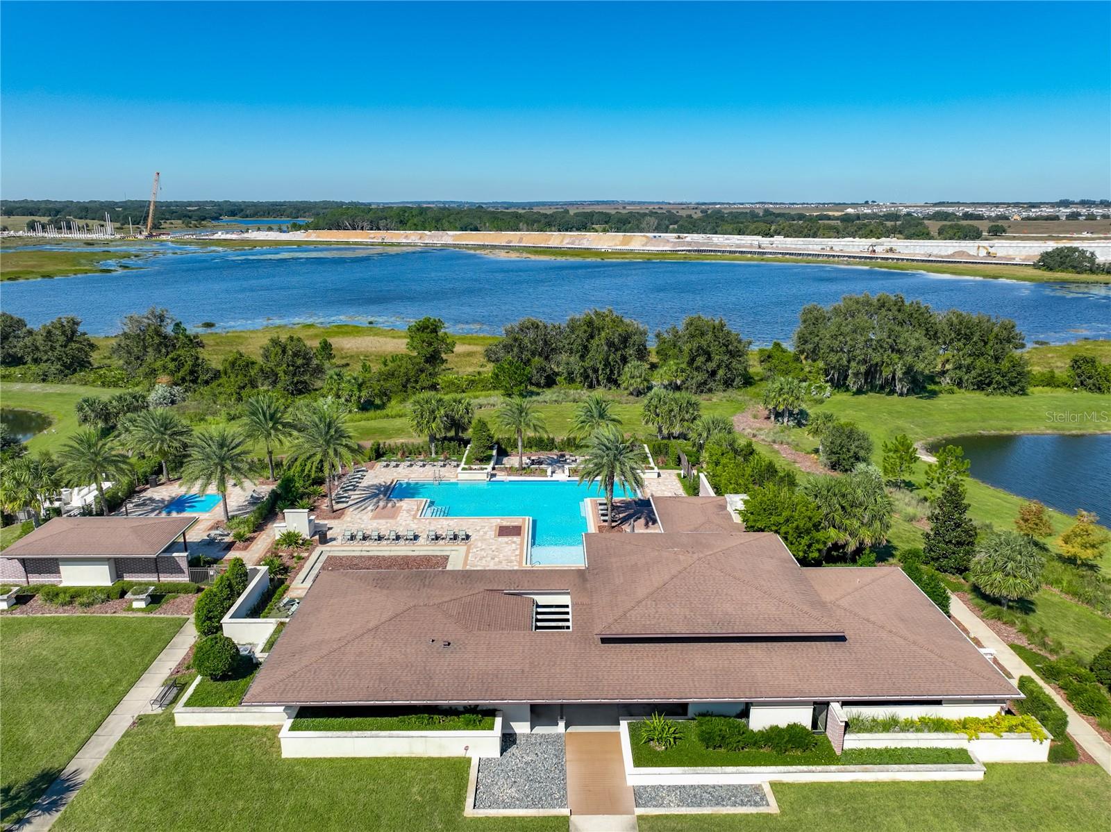 HAWKSMOOR PH 3 - Residential