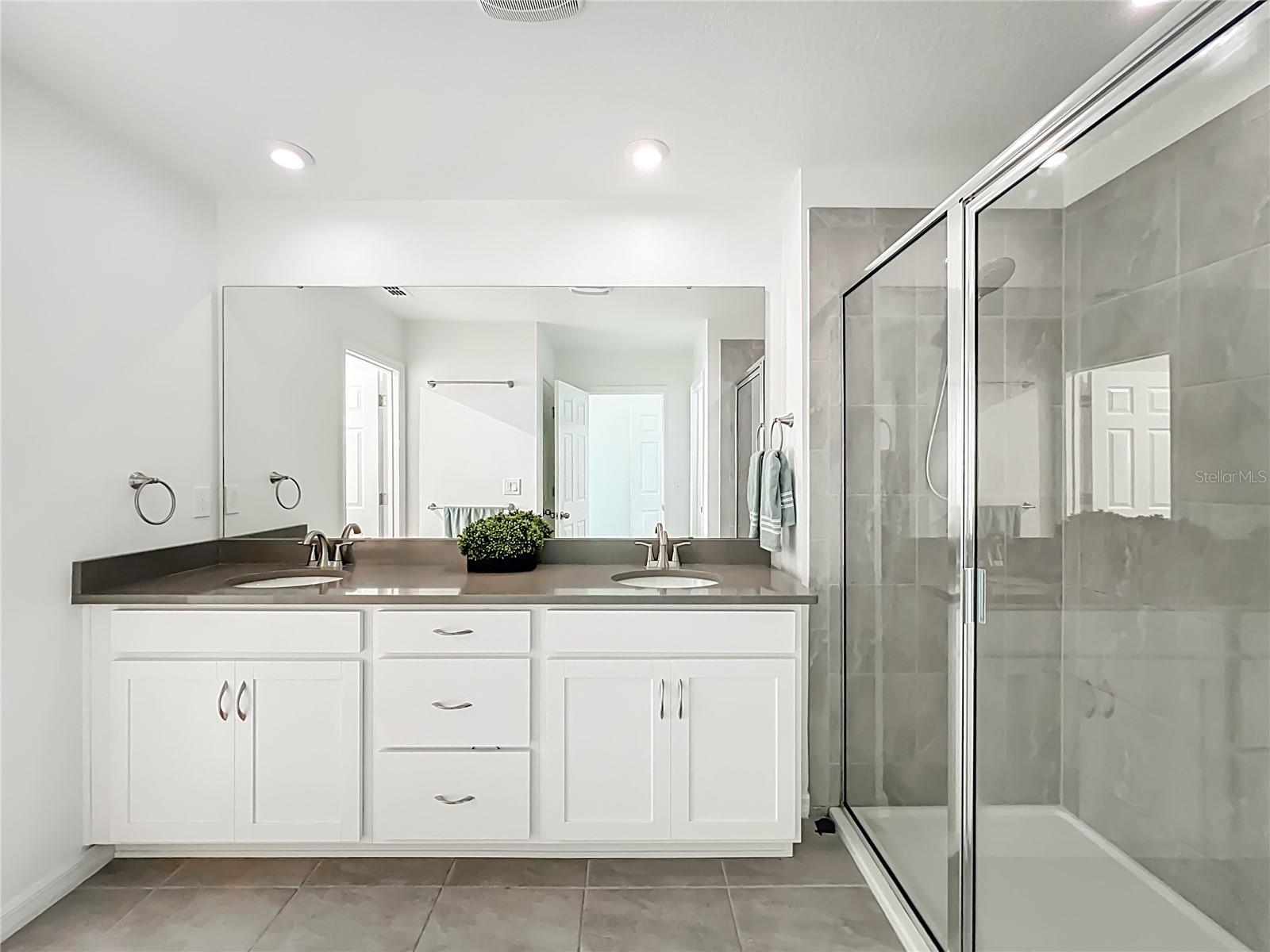 HAWKSMOOR PH 3 - Residential