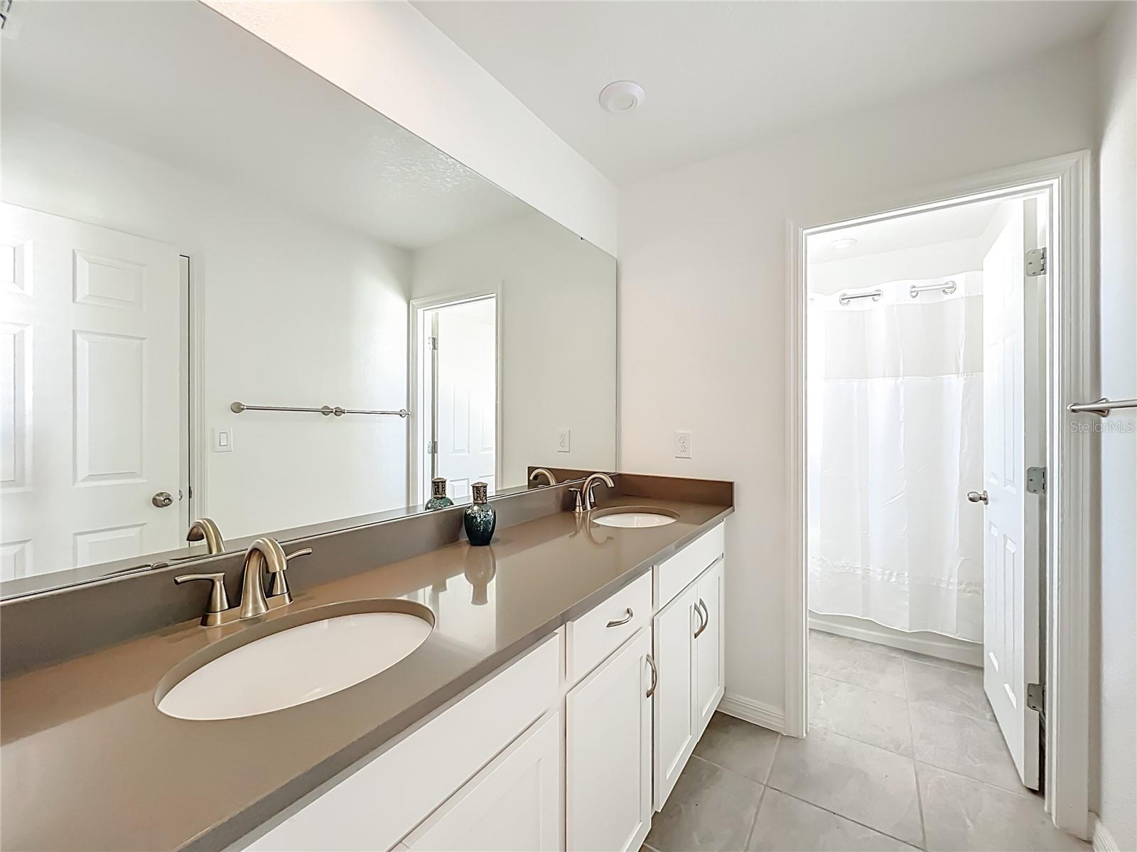 HAWKSMOOR PH 3 - Residential