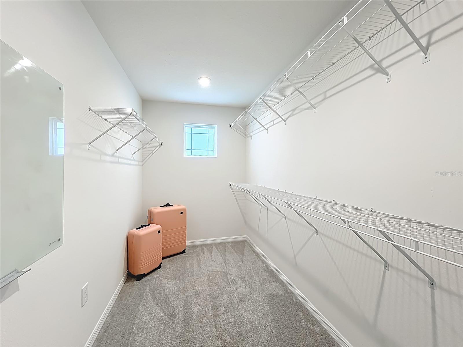 HAWKSMOOR PH 3 - Residential