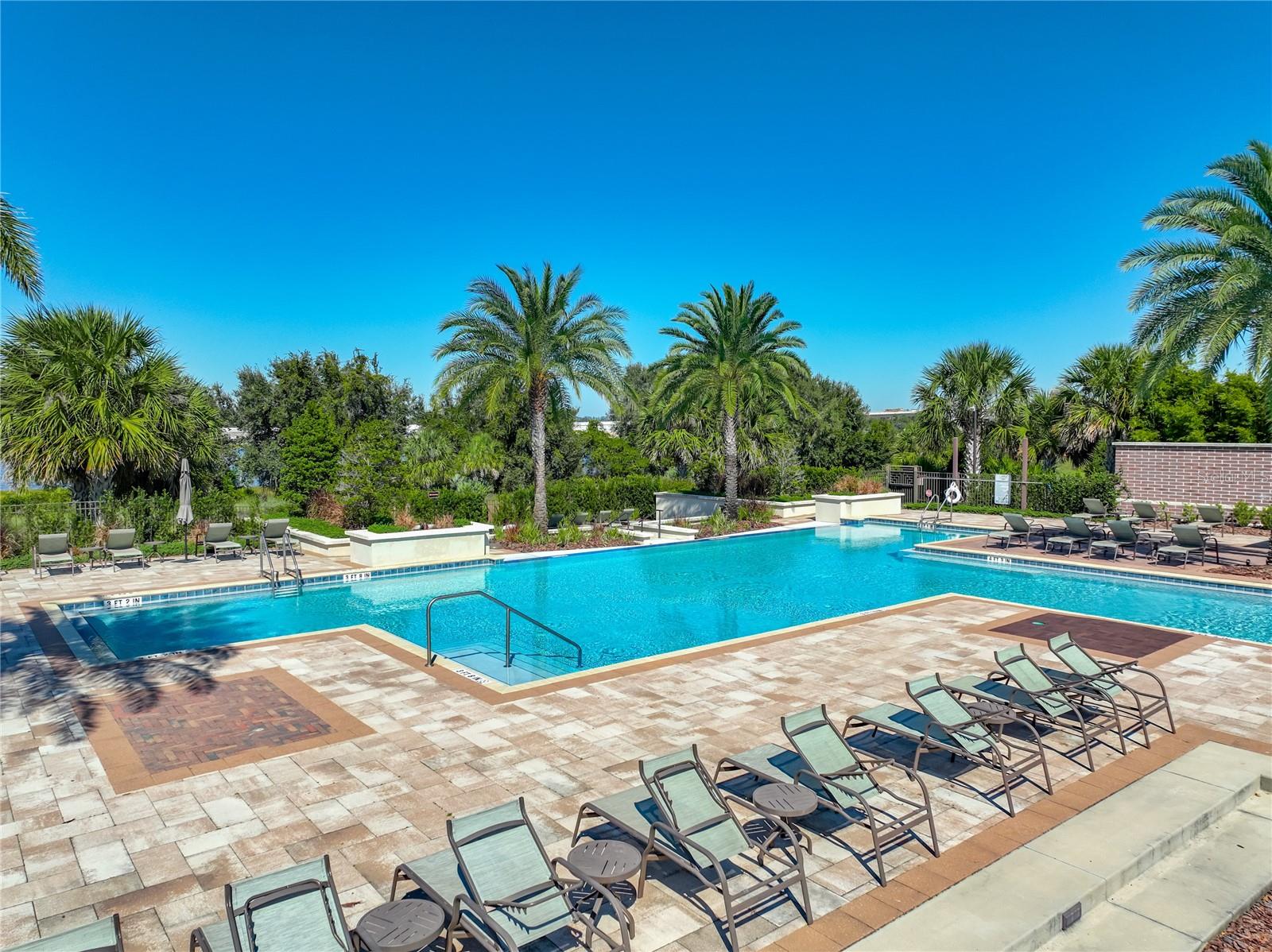 HAWKSMOOR PH 3 - Residential