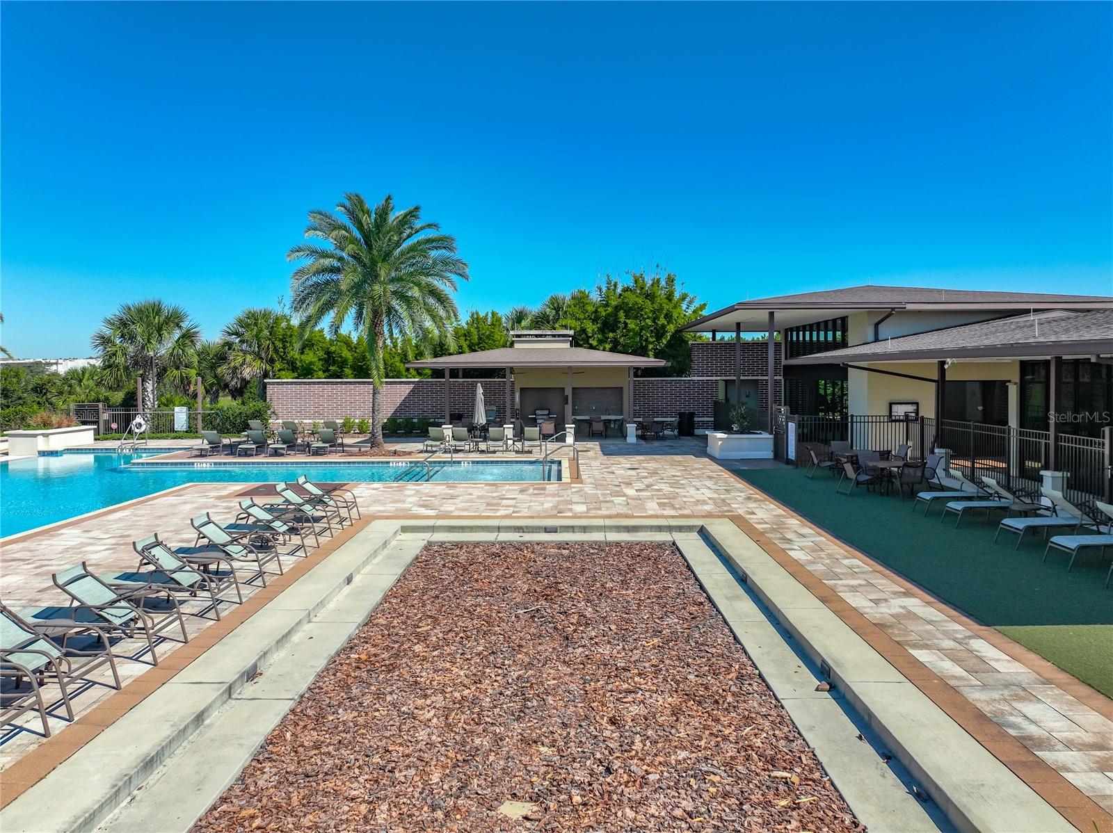 HAWKSMOOR PH 3 - Residential