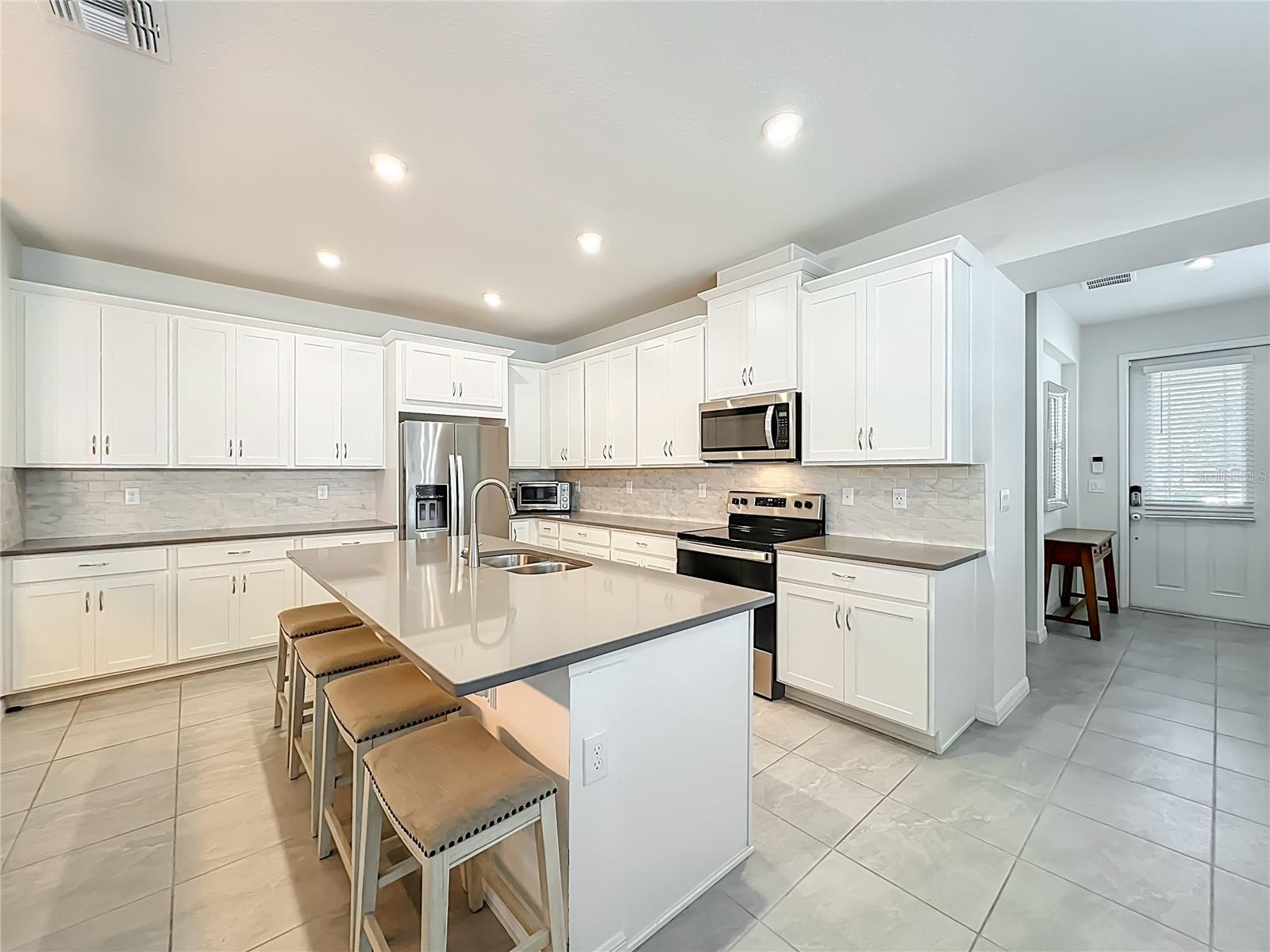 HAWKSMOOR PH 3 - Residential