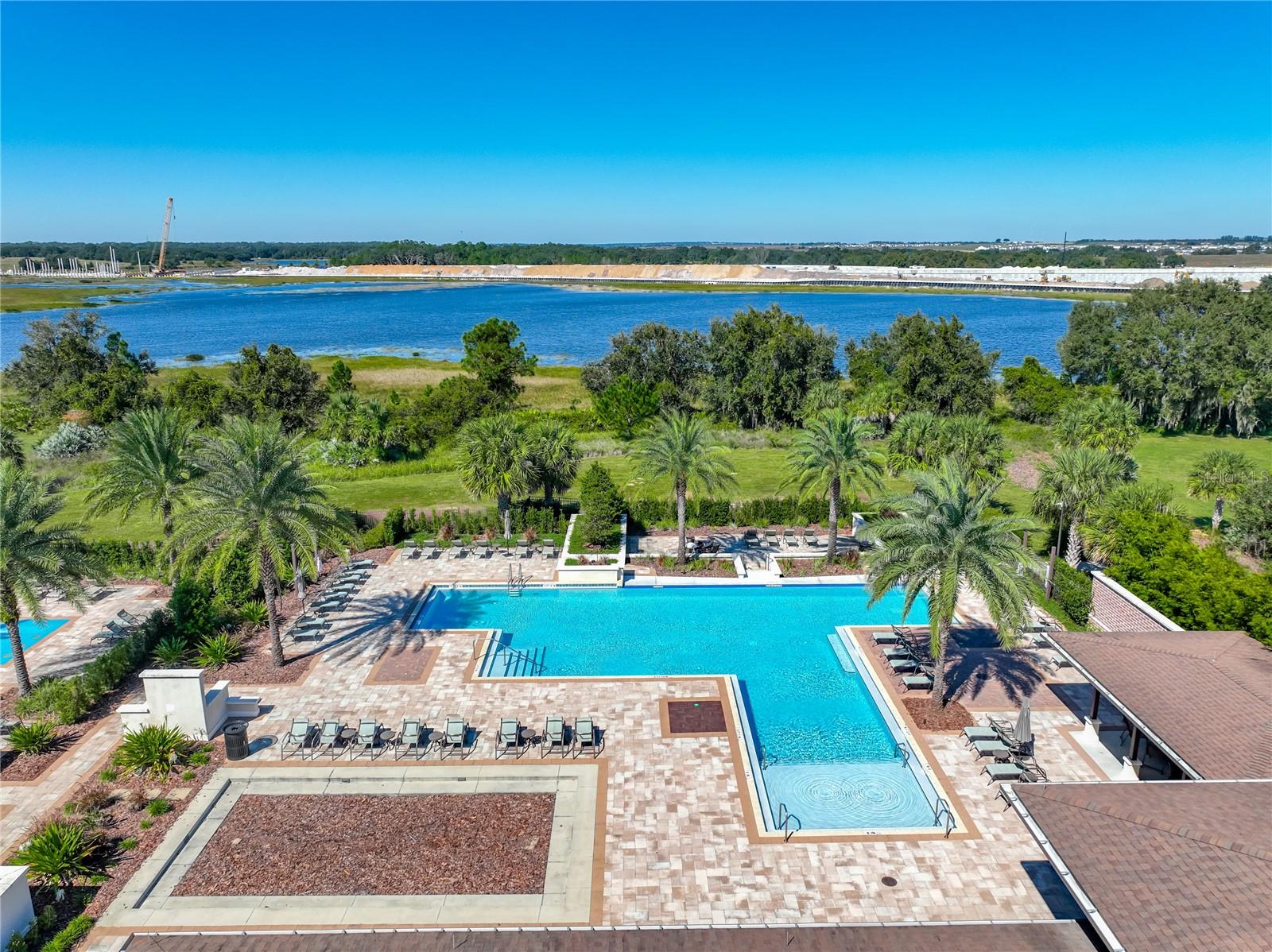 HAWKSMOOR PH 3 - Residential