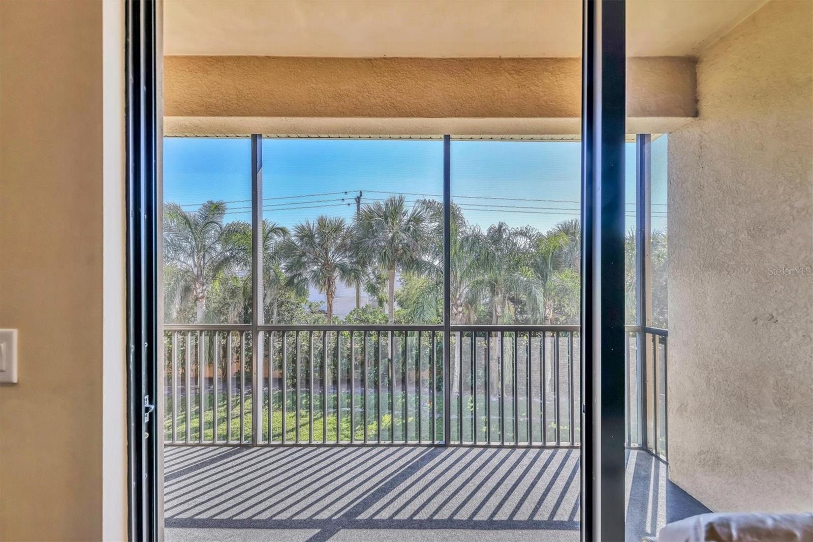 PALMA SOLA TRACE - Residential