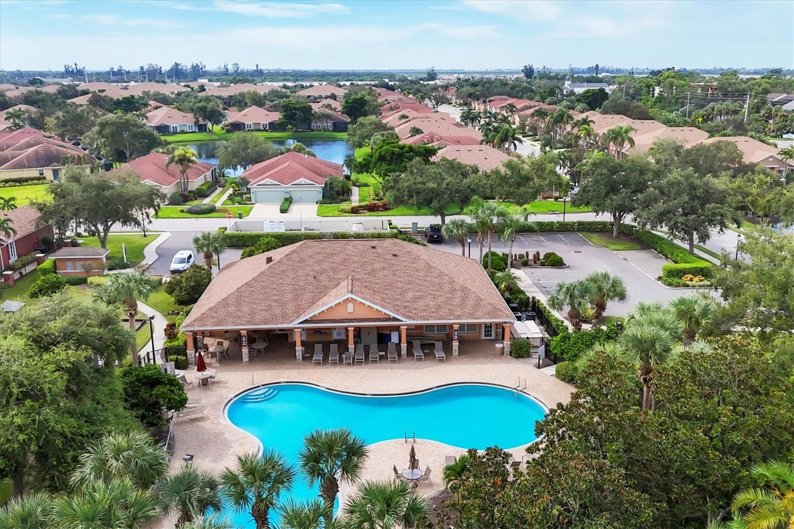 PALMA SOLA TRACE - Residential