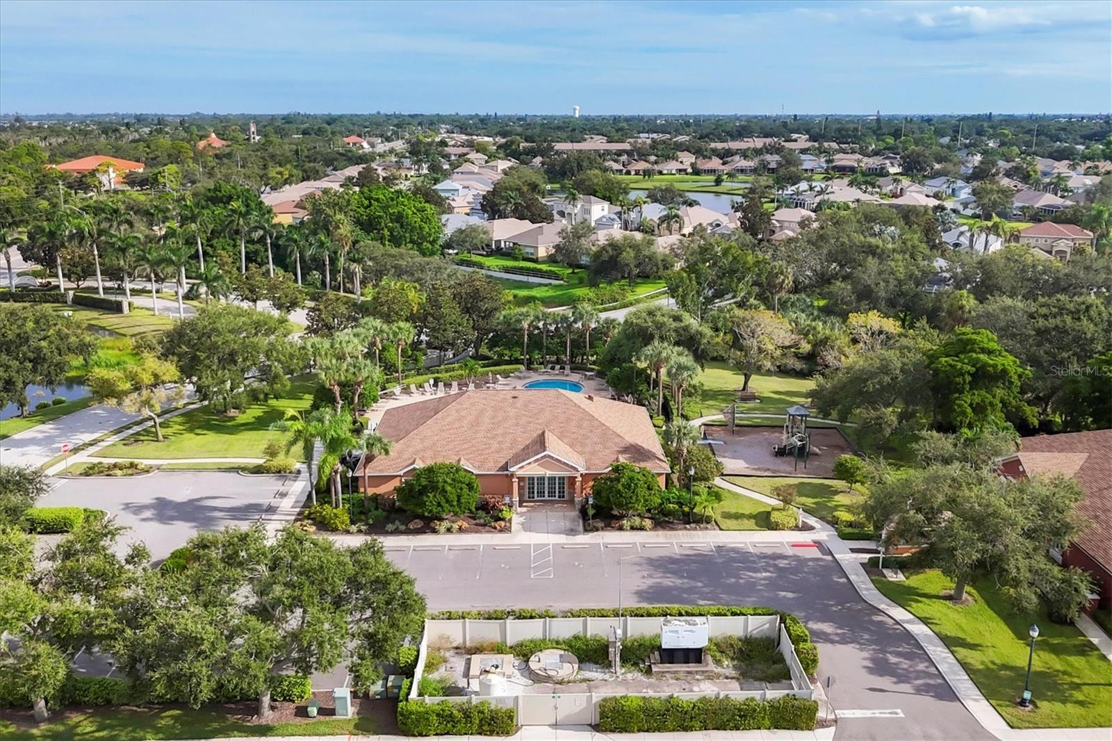 PALMA SOLA TRACE - Residential