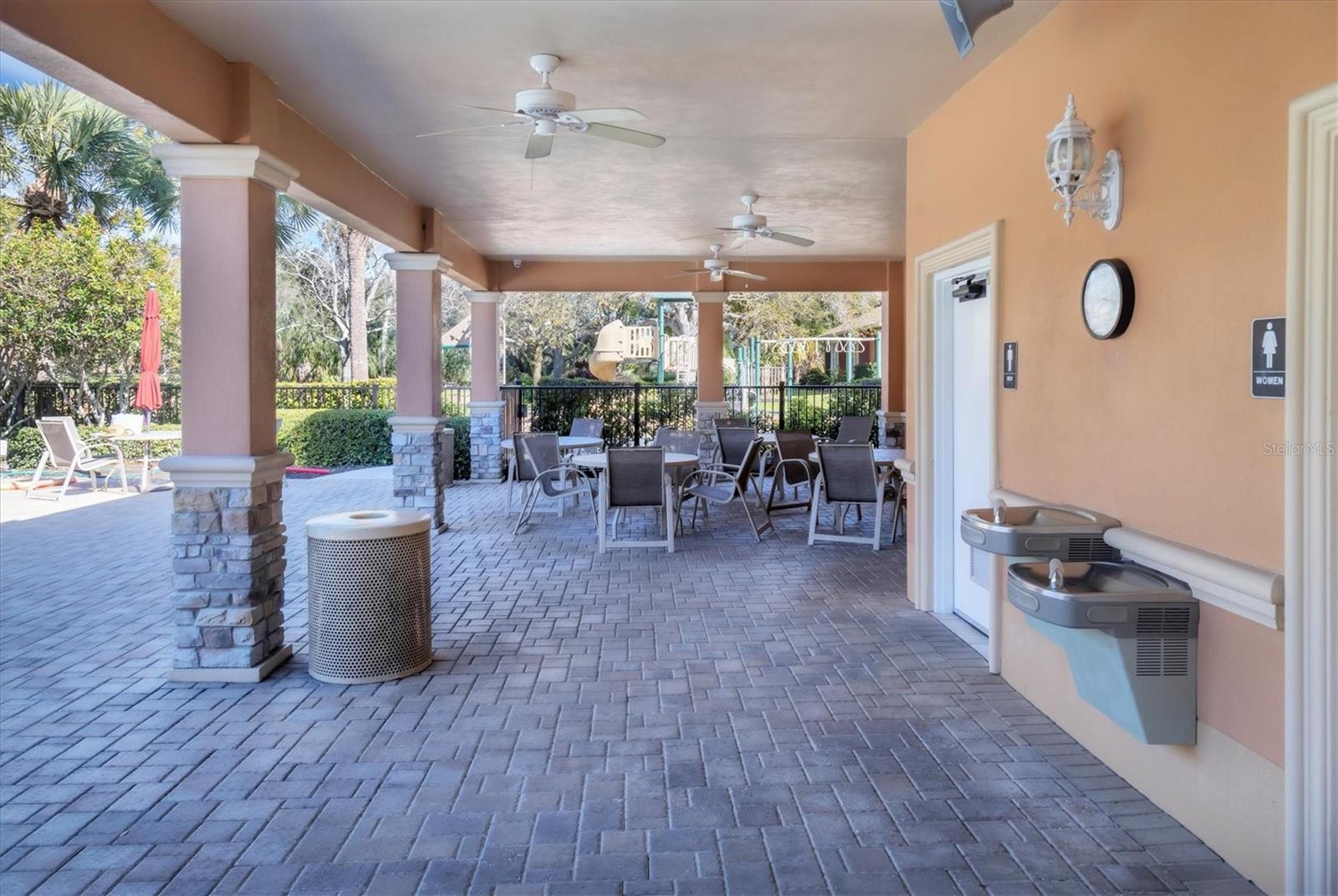 PALMA SOLA TRACE - Residential