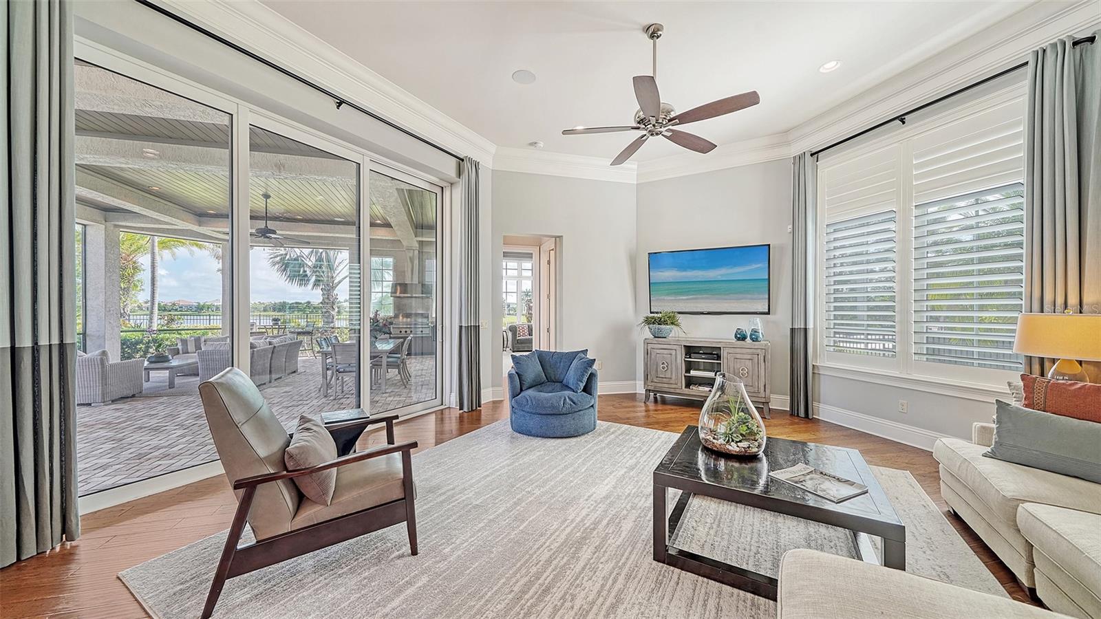 LAKE CLUB PH I - Residential