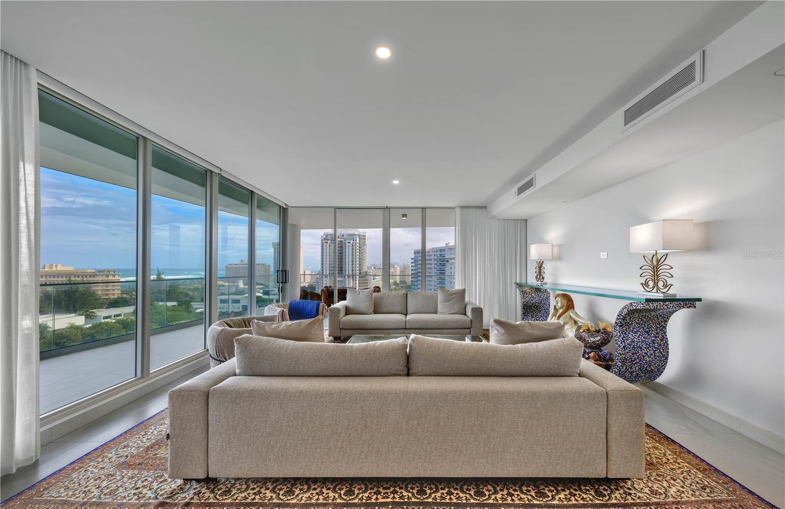 540 AVE. DE LA CONSTITUCION 1101