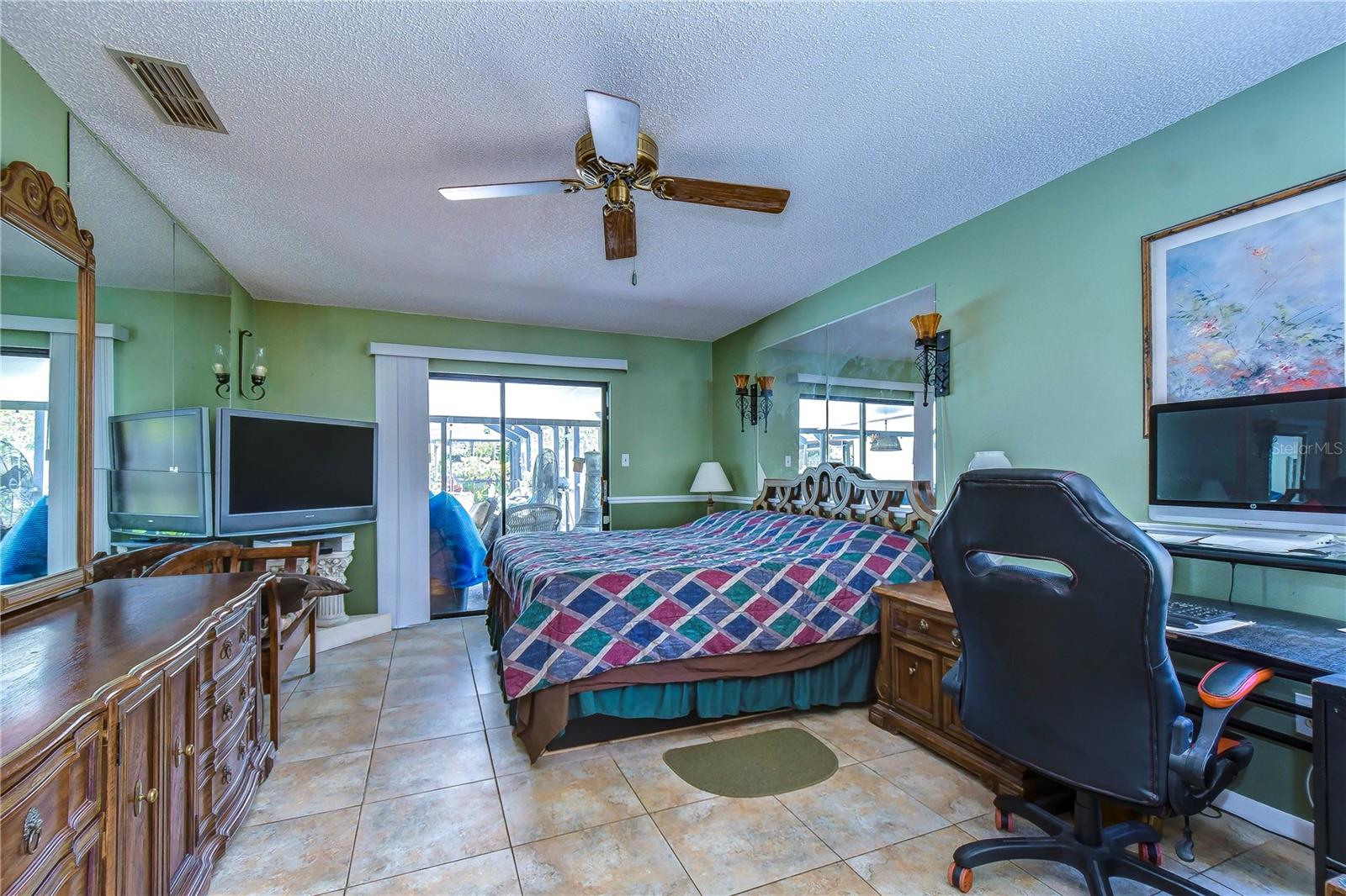 LAKEVIEW VILLAGE SEC B UNI - Residential