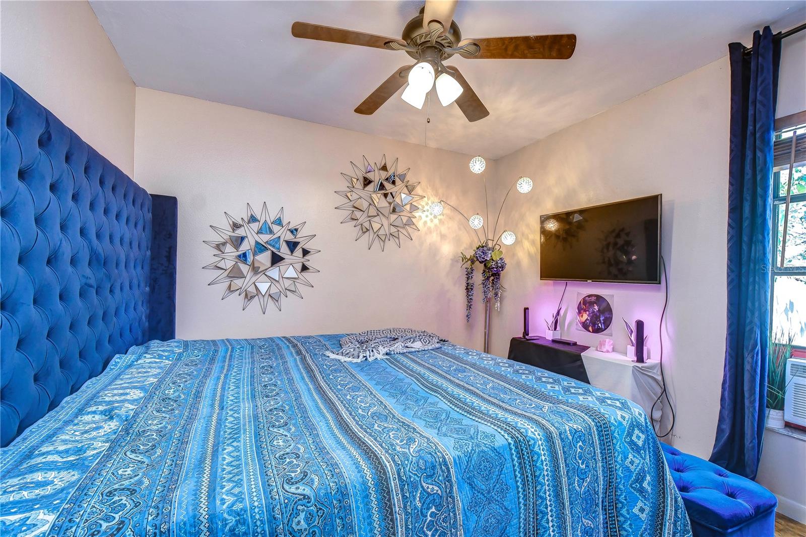 LAKEVIEW VILLAGE SEC B UNI - Residential