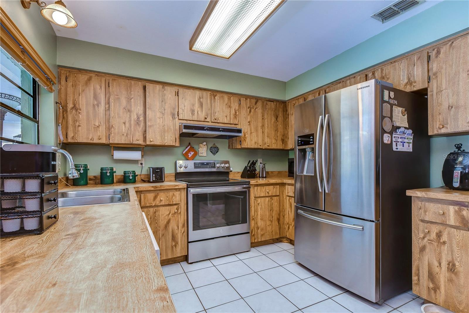 LAKEVIEW VILLAGE SEC B UNI - Residential