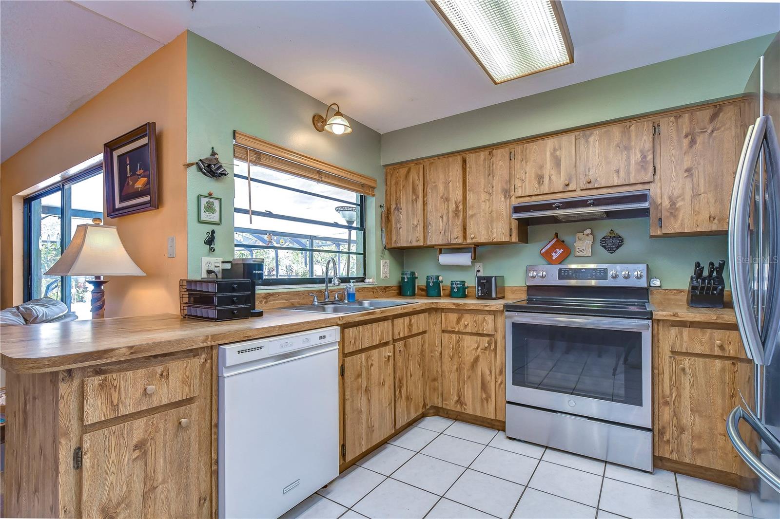 LAKEVIEW VILLAGE SEC B UNI - Residential