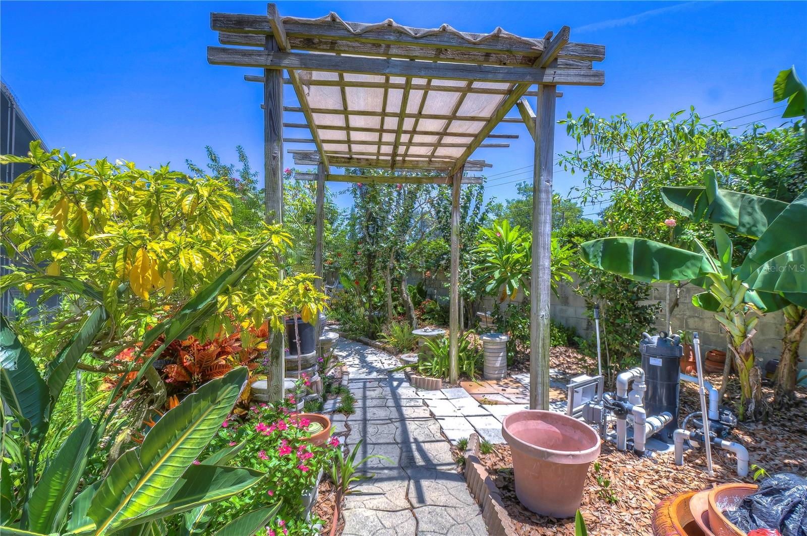 LAKEVIEW VILLAGE SEC B UNI - Residential