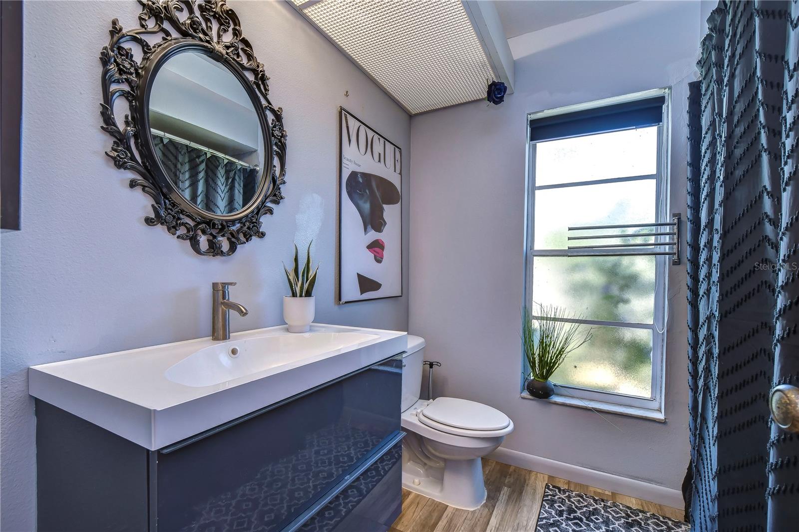 LAKEVIEW VILLAGE SEC B UNI - Residential