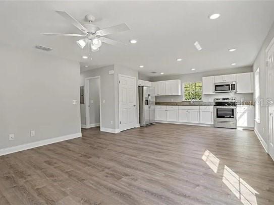 SWAN LAKE ESTATES - Residential