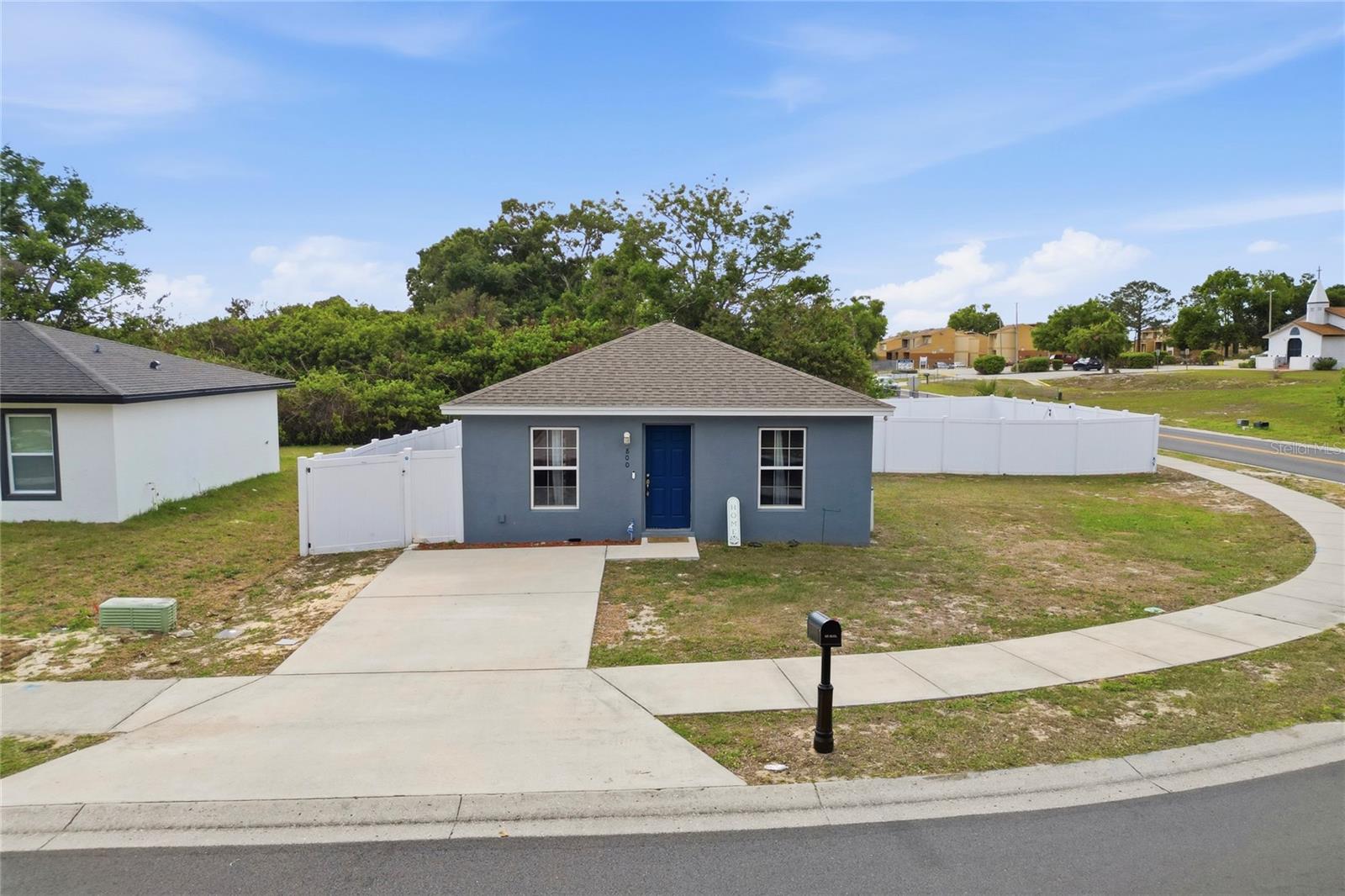 SWAN LAKE ESTATES - Residential