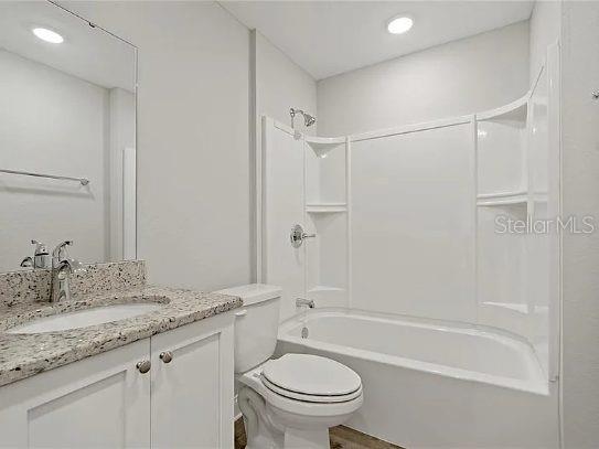 SWAN LAKE ESTATES - Residential