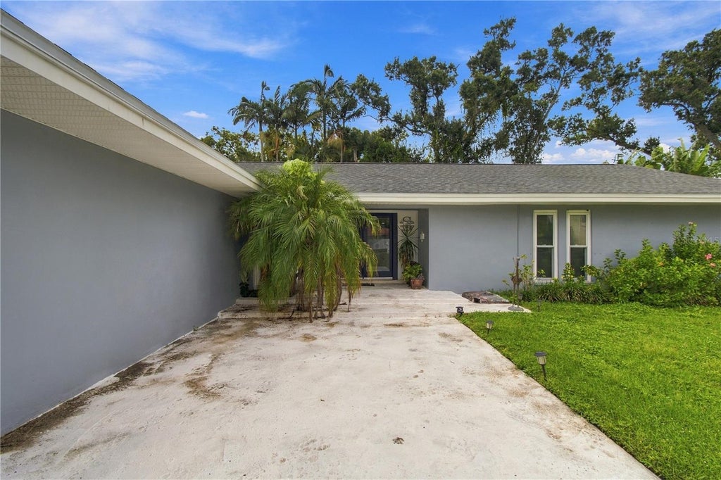 Photo of 2168 Kent Avenue, Clearwater, FL 33764 (MLS # TB8557206)