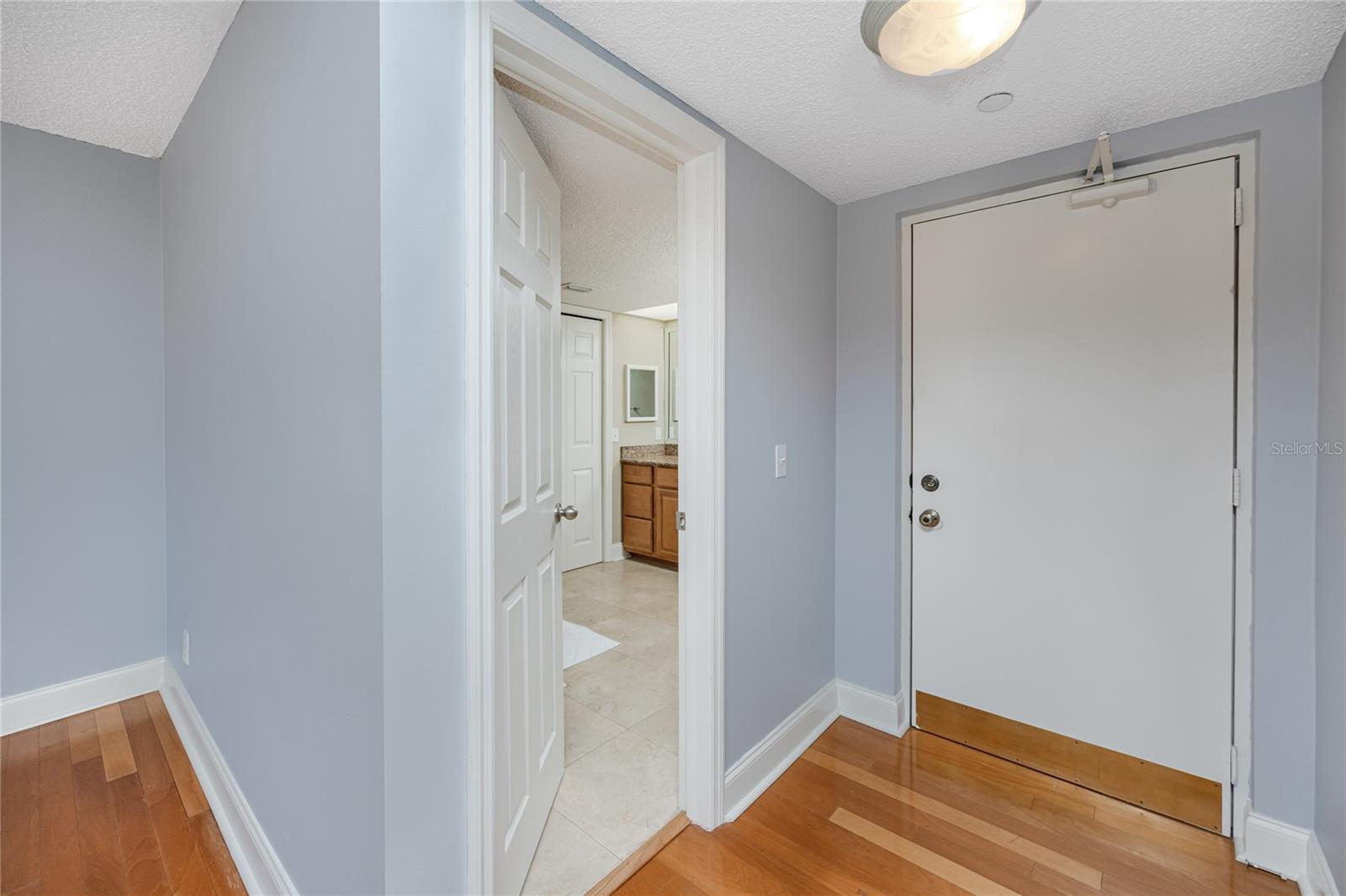 736 ISLAND WAY CONDO - Residential