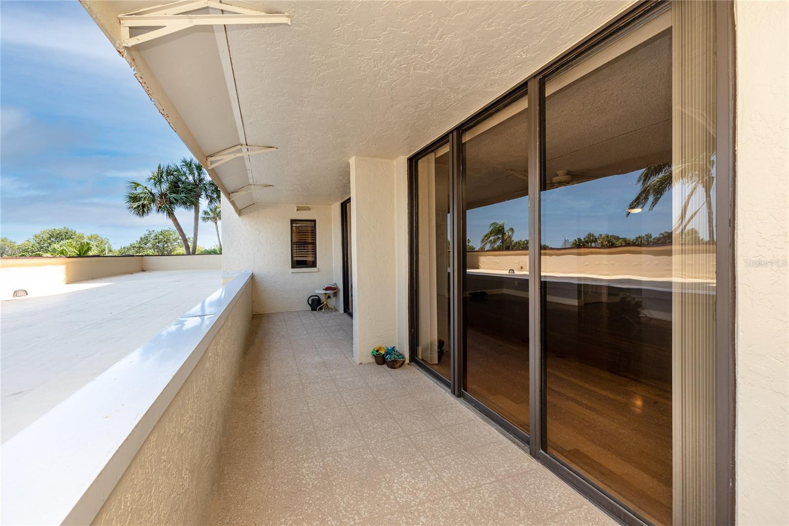 736 ISLAND WAY CONDO - Residential