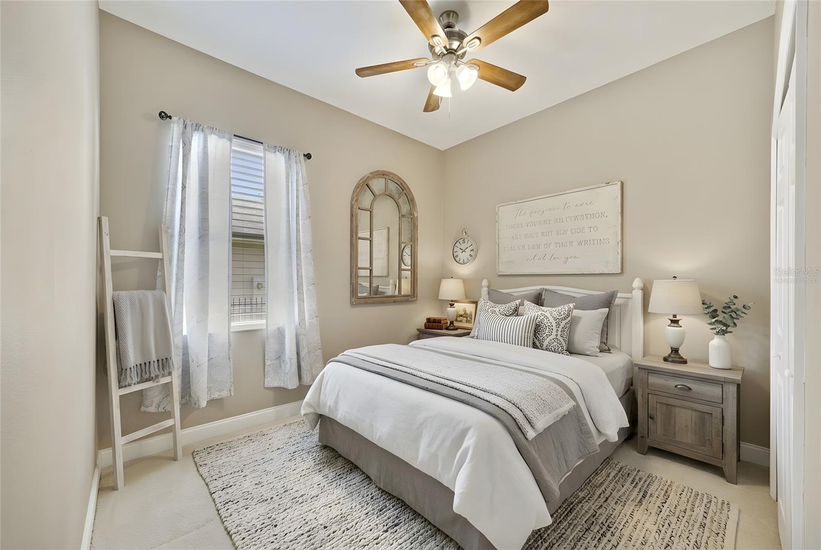 VISTA LAKES VILLAGE N-15 CARLISLE - Residential