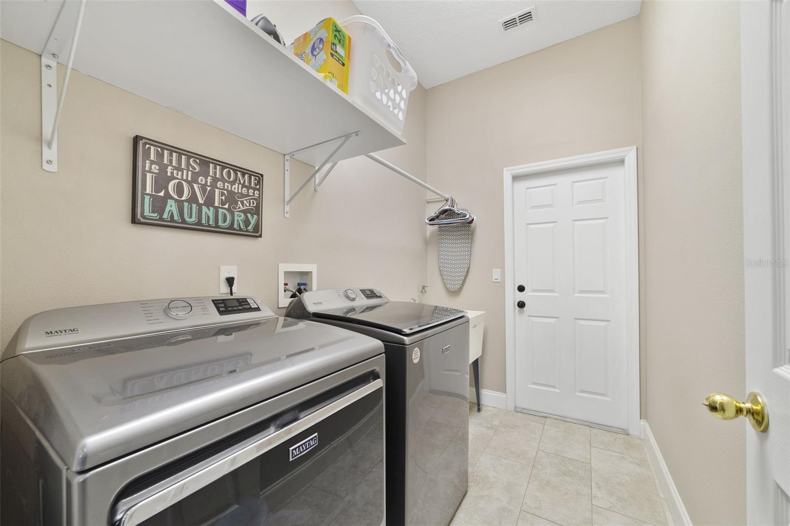 VISTA LAKES VILLAGE N-15 CARLISLE - Residential