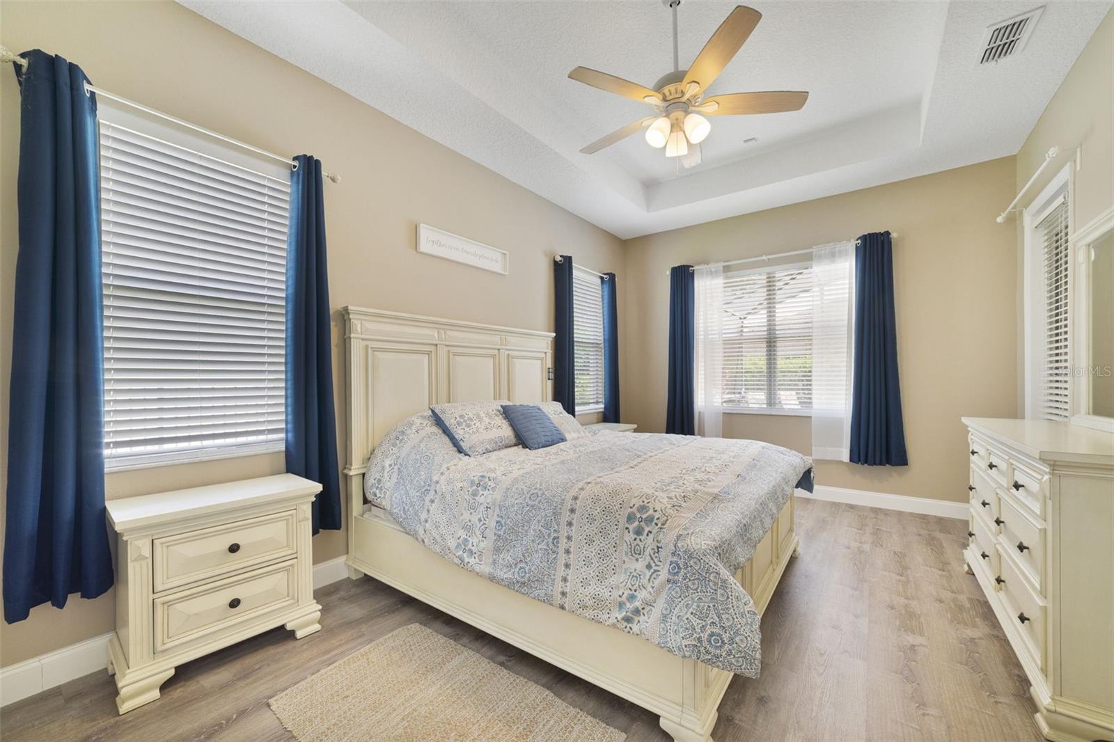 VISTA LAKES VILLAGE N-15 CARLISLE - Residential