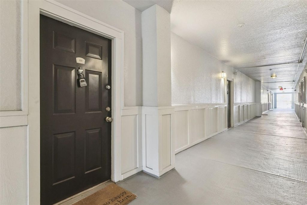 Photo of 202 E South Street #4049, Orlando, FL 32801 (MLS # S5142280)