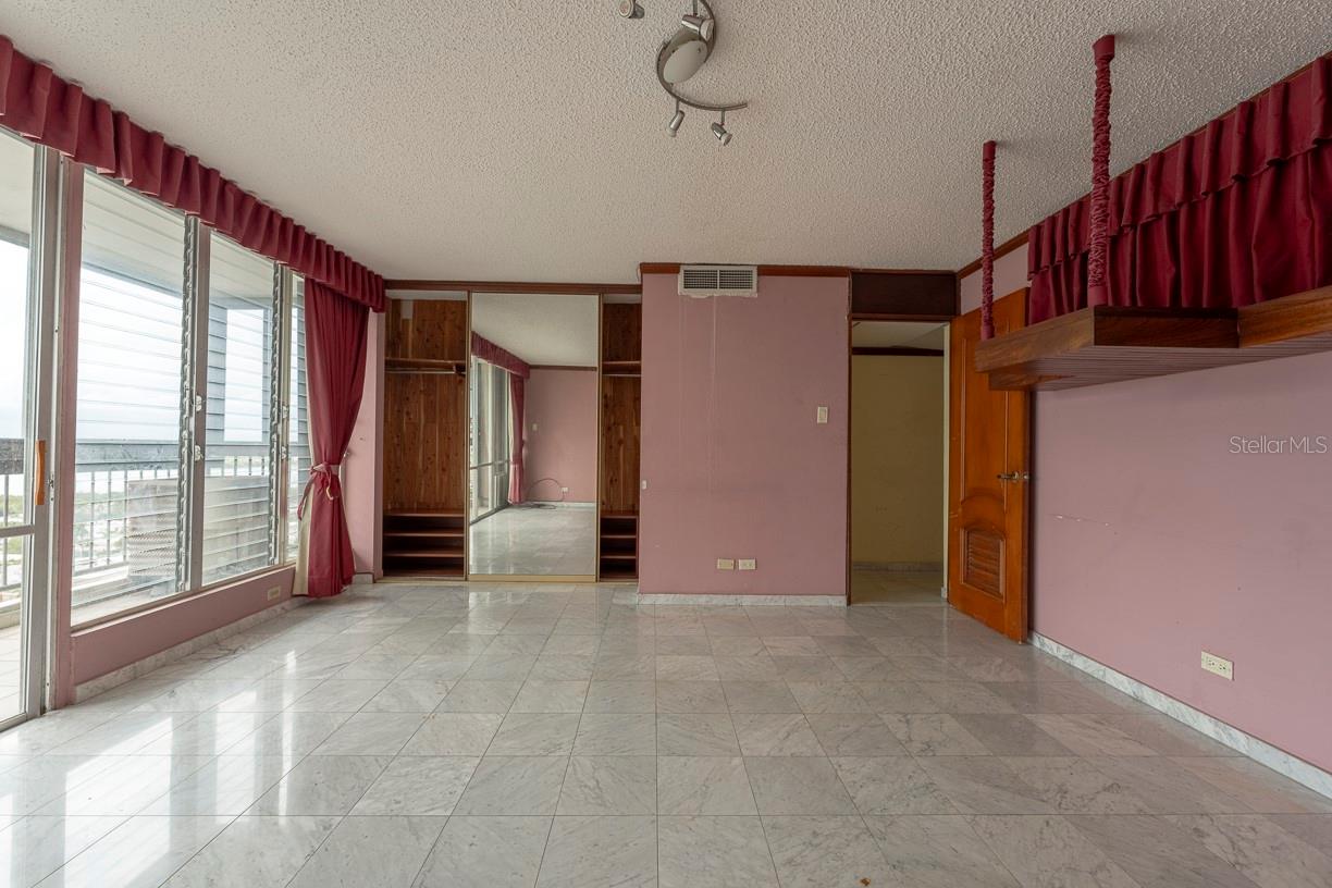 VILLAS DEL MAR OESTE - Residential