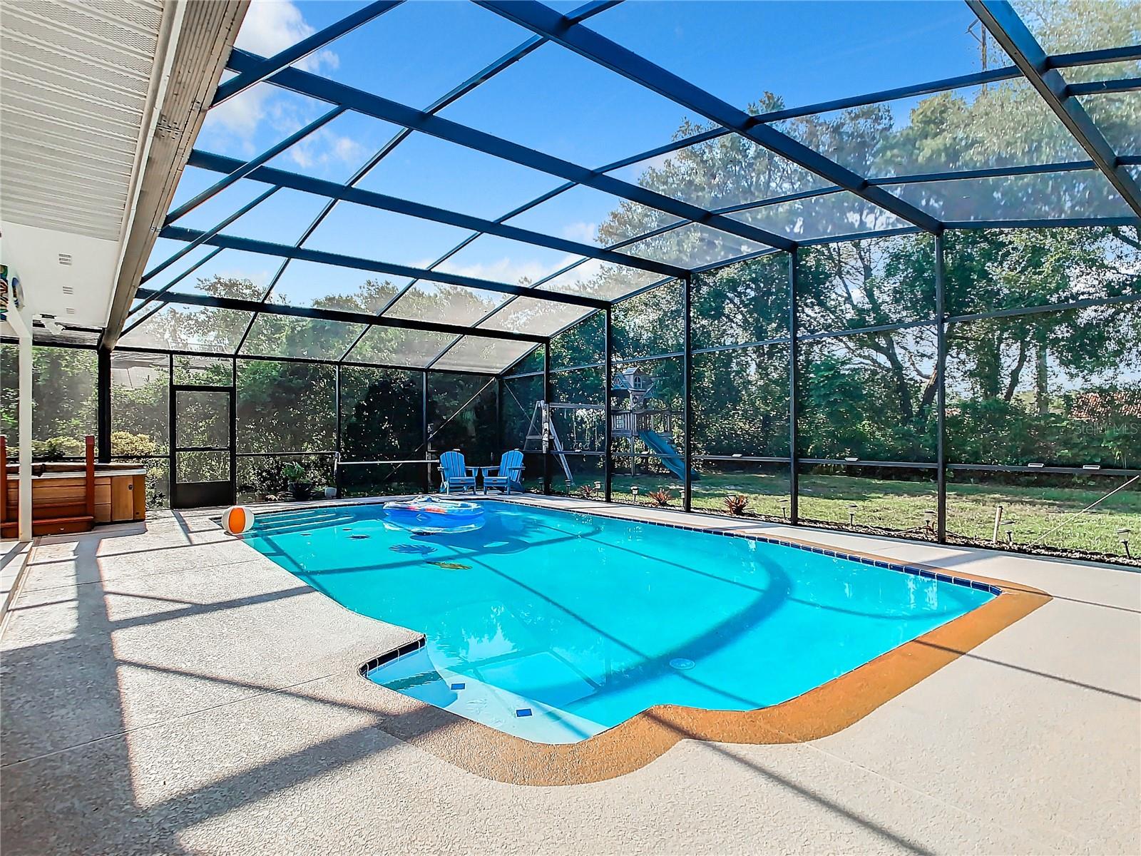 TURNBURY WOODS - Residential