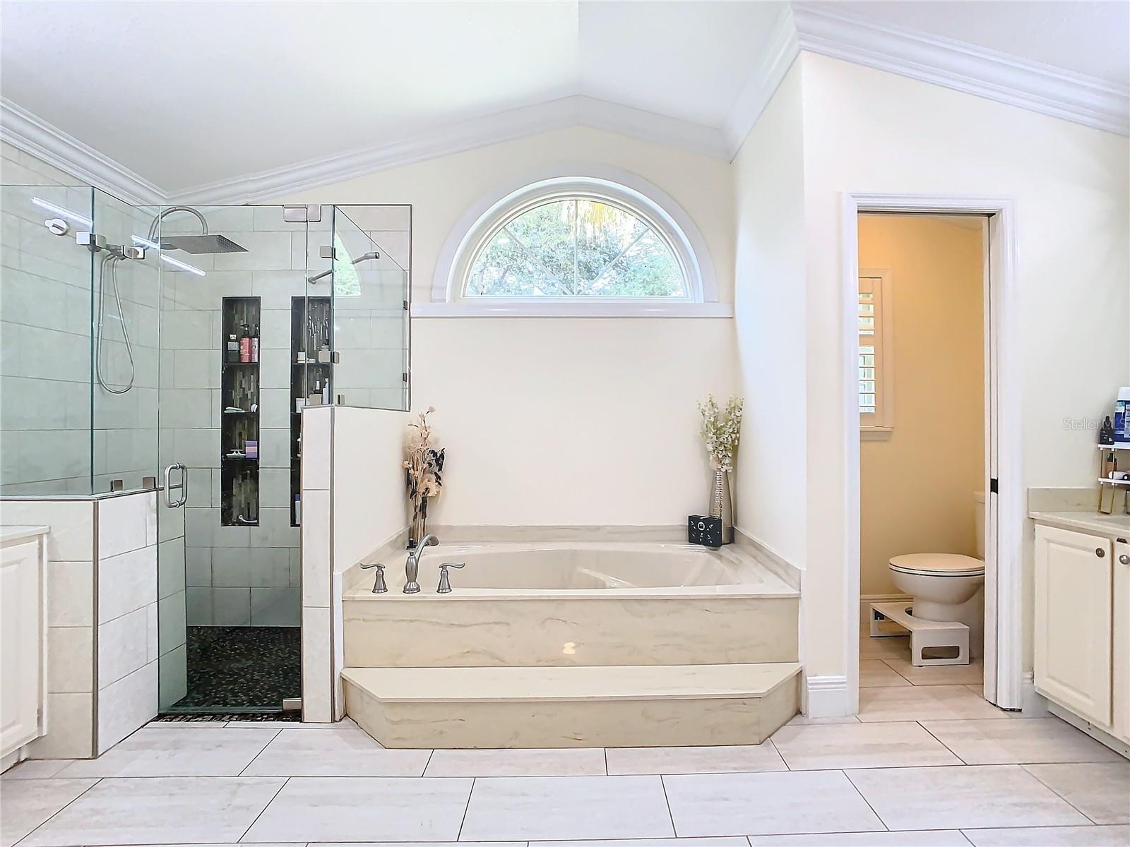 TURNBURY WOODS - Residential