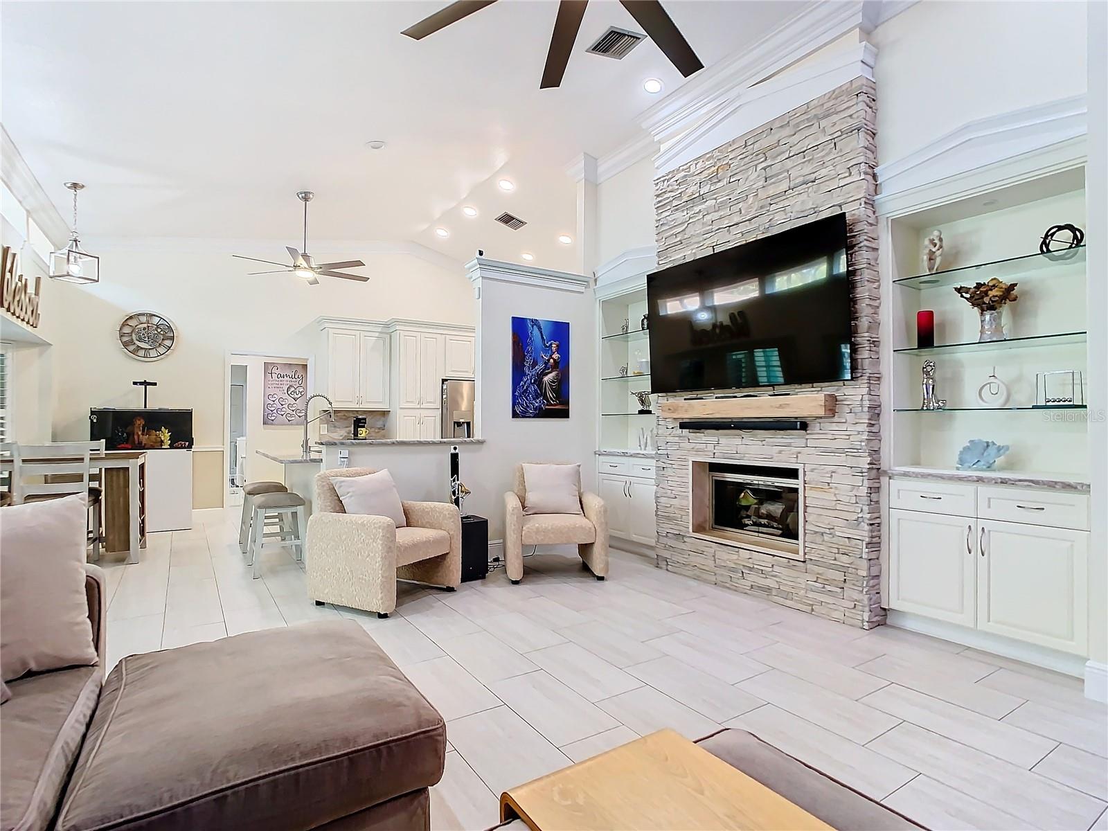 TURNBURY WOODS - Residential