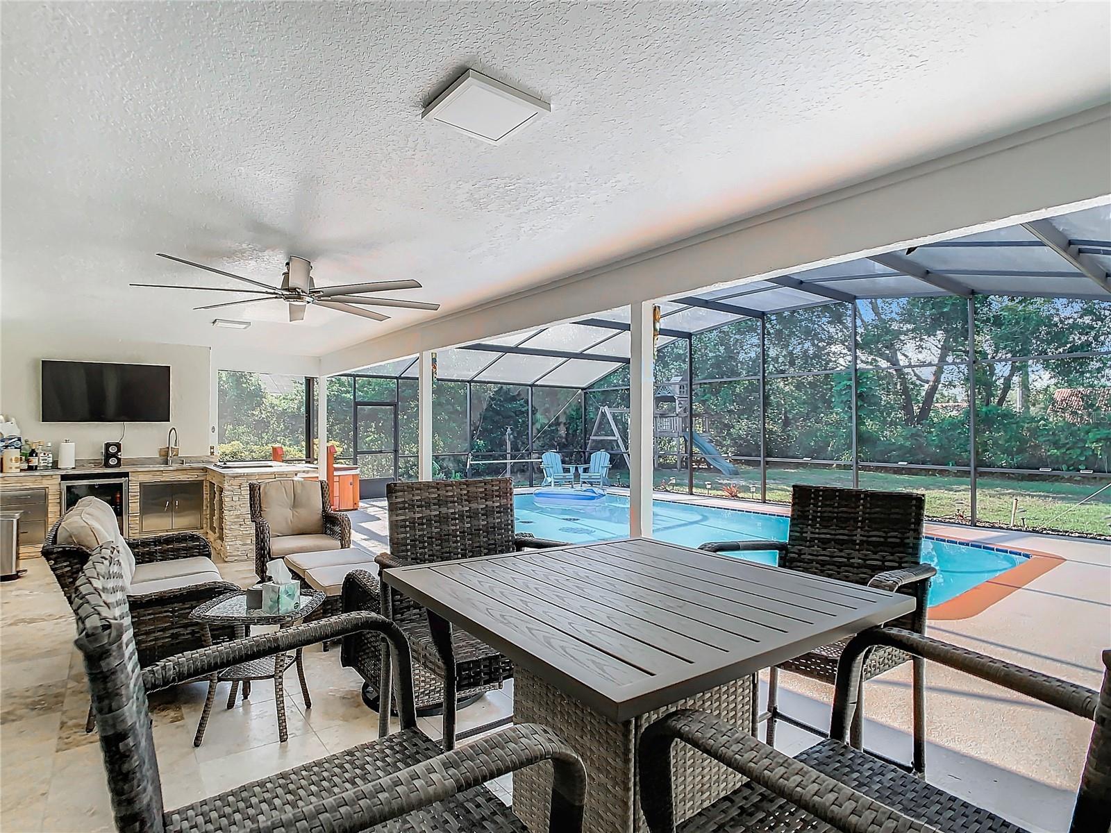 TURNBURY WOODS - Residential