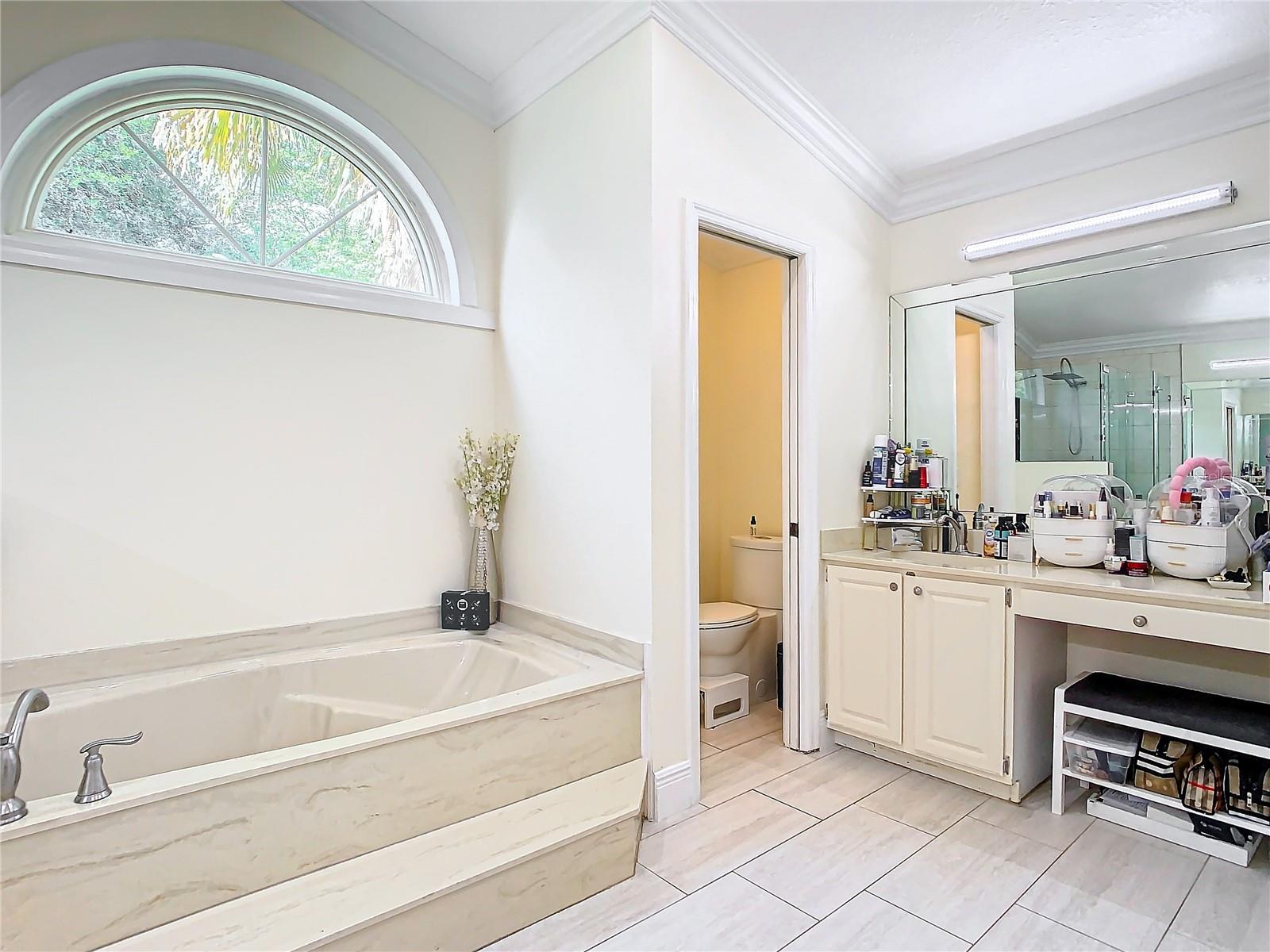 TURNBURY WOODS - Residential